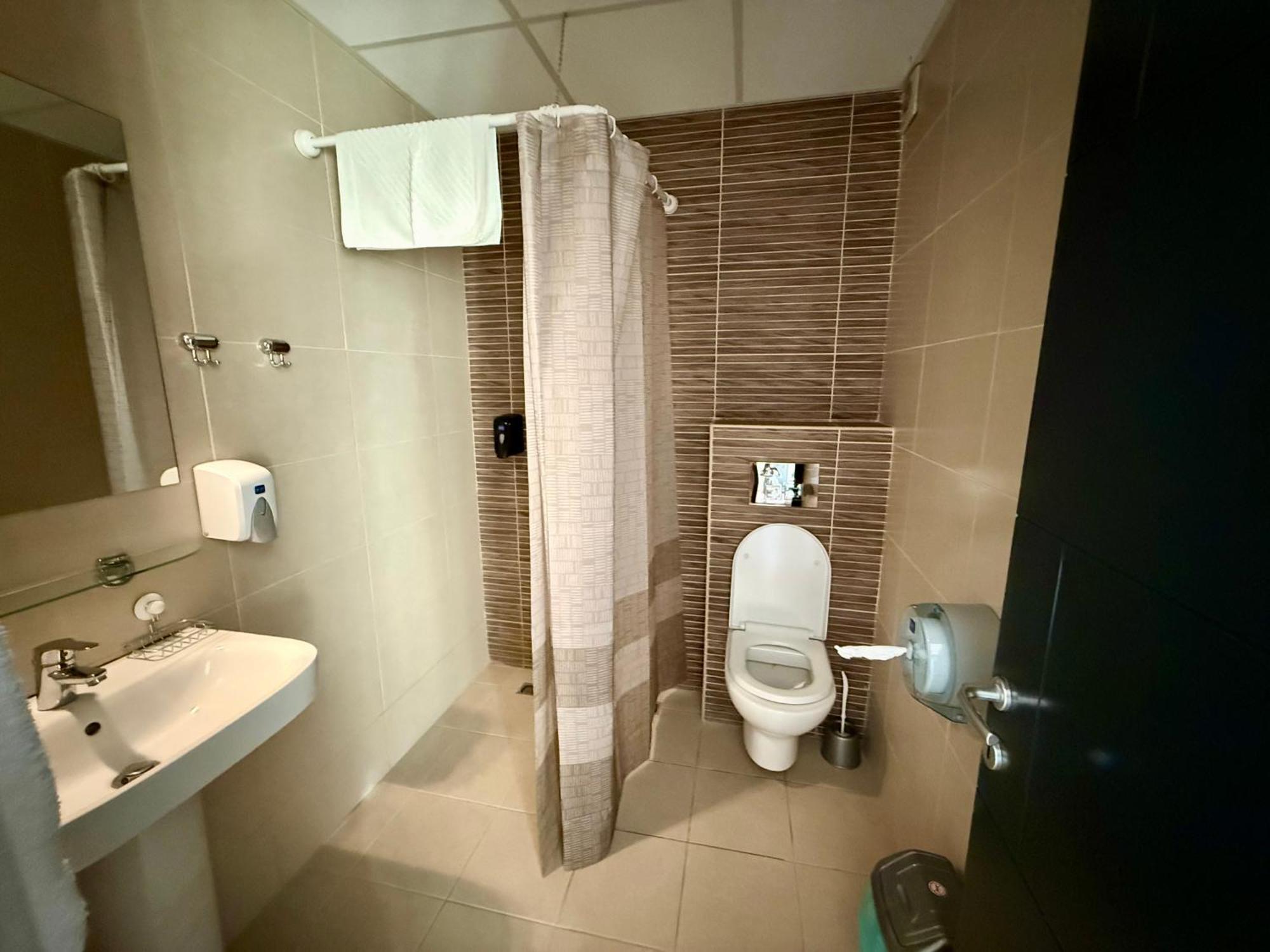 Villa Eleni Apartments สโกเปีย ภายนอก รูปภาพ