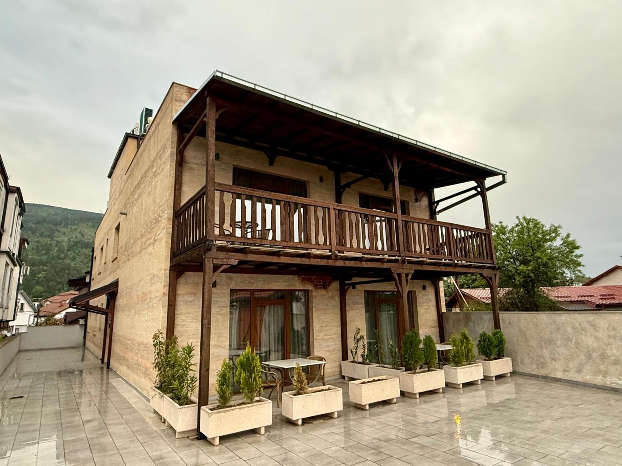 Villa Eleni Apartments สโกเปีย ภายนอก รูปภาพ