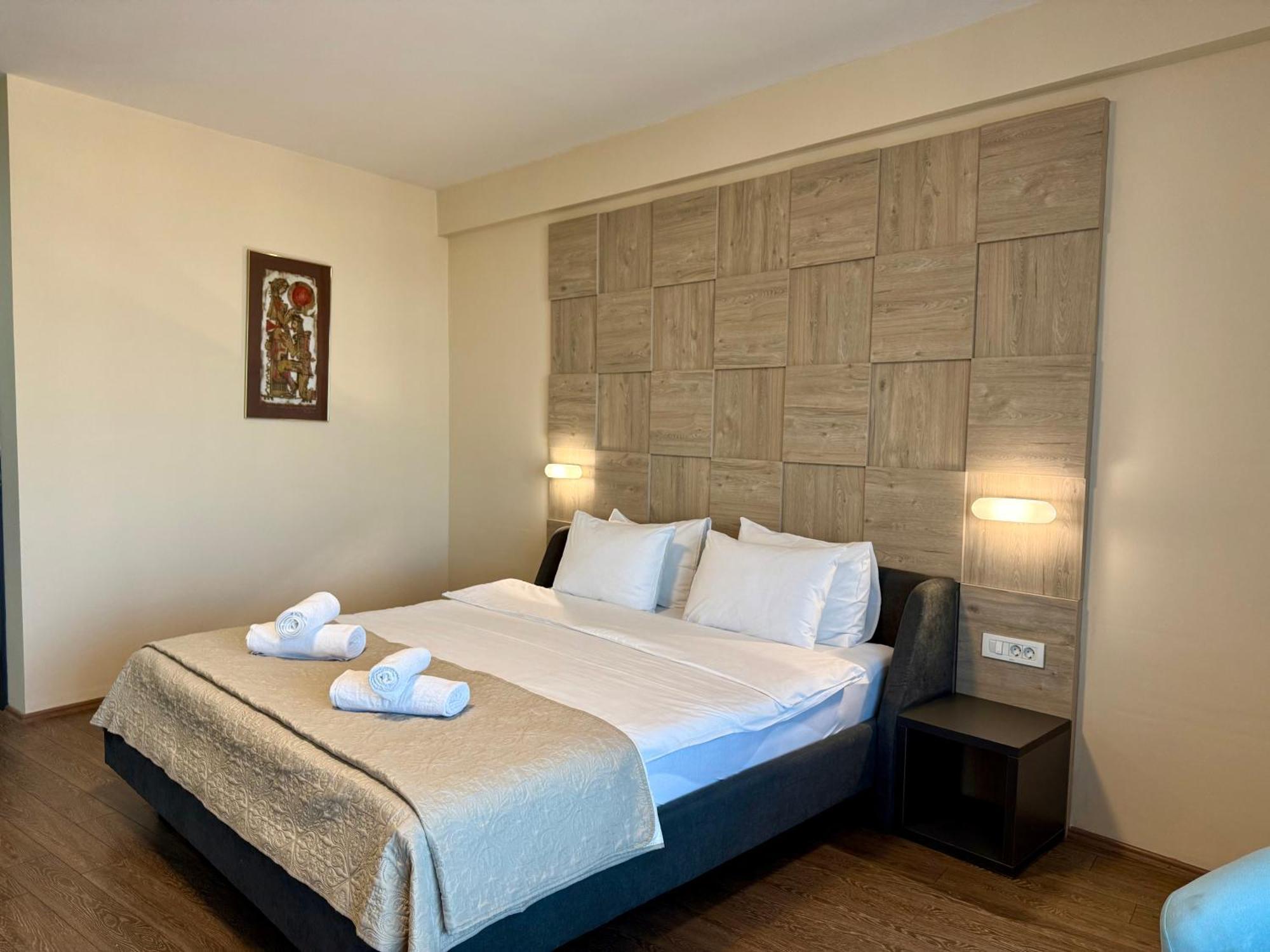 Villa Eleni Apartments สโกเปีย ภายนอก รูปภาพ